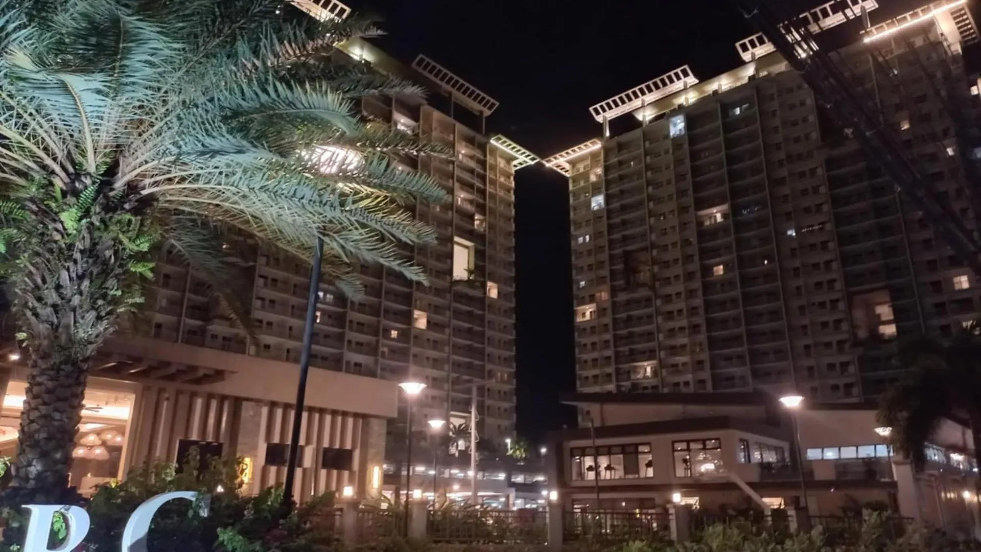 Aparthotel Comfy 2 Bedroom Condominium At Verdon Parc Ecoland Davao